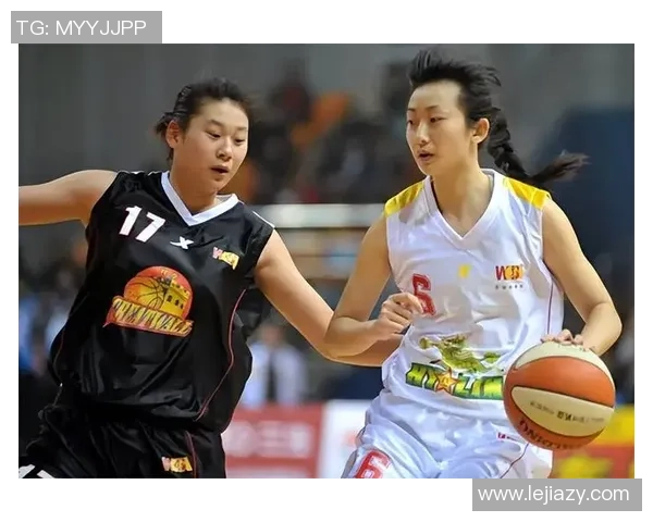 八一女篮迎战浙江队决战WCBA赛场展现巾帼风采 八一女篮迎战浙江队决战WCBA赛场展现巾帼风采