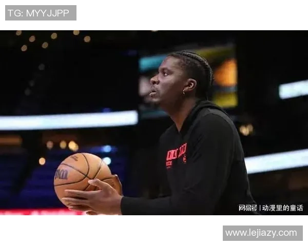 克林特卡佩拉：从默默无闻到NBA明星的成长之路