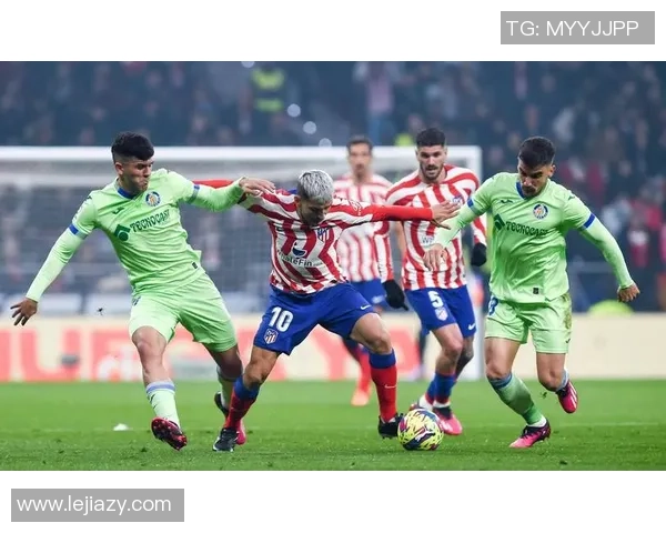 马德里竞技迎战比利亚雷亚尔争夺西甲积分榜关键战役